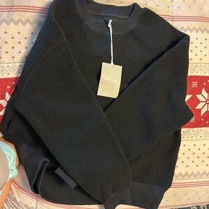 Overland size small oversized Sherpa sweatshirtrt